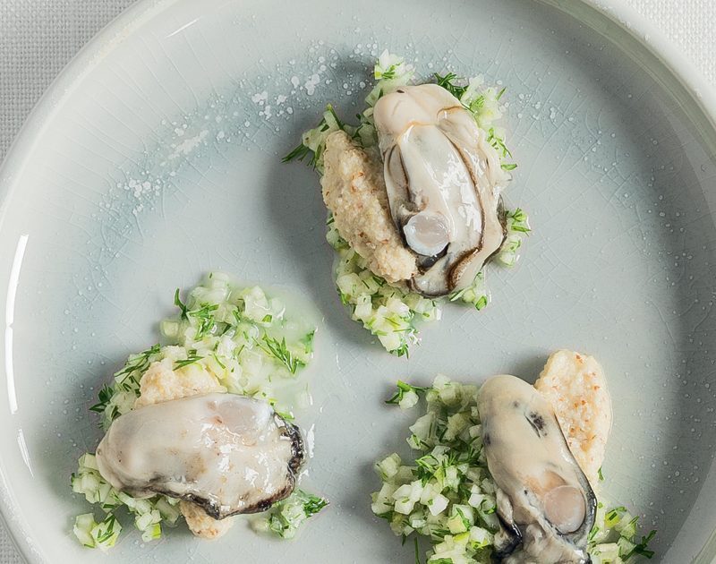 OYSTERS WITH APPLE & FENNEL SLAW