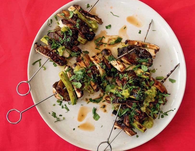 JALAPEÑO, HALOUMI & ZUCCHINI WITH YOGHURT & HERB SAUCE