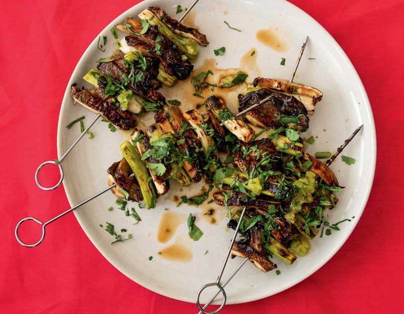 SHIITAKE, OYSTER MUSHROOM & SPRING ONION WITH WASABI BUTTER