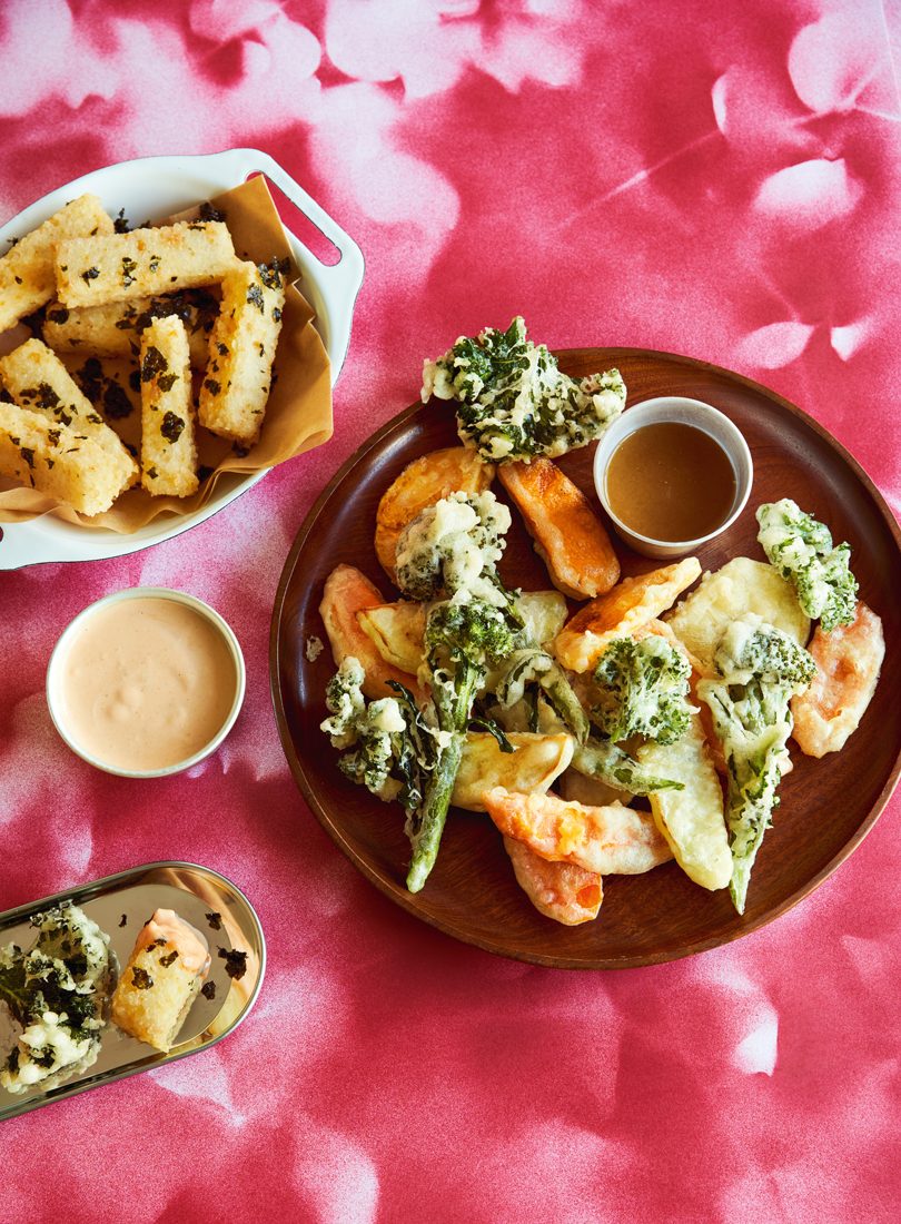 TEMPURA VEGETABLES WITH RICE AND CHICKPEA CHIPS